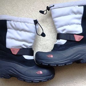 New Boys' North Face Powder Hound II Winter Boots Size 7 – Waterproof, Insulated